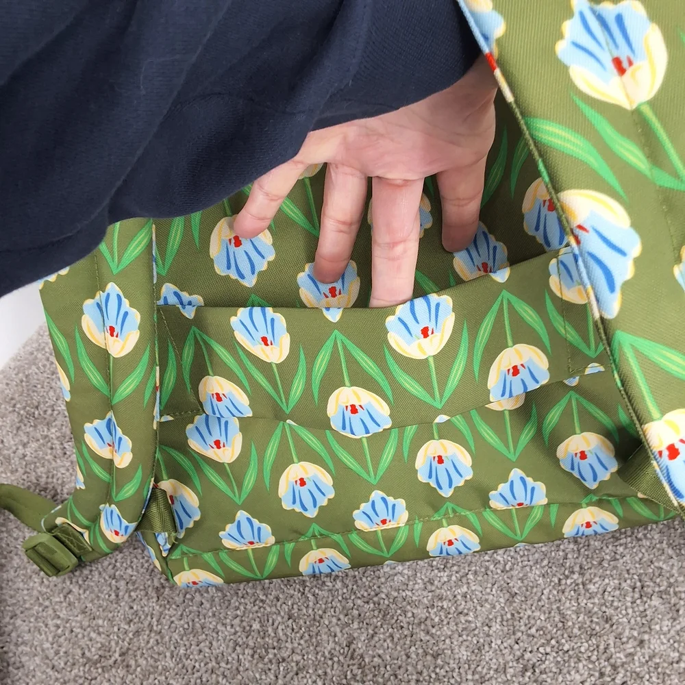 VERA BRADLEY tulip Rows Backpack - Picture 5 of 8